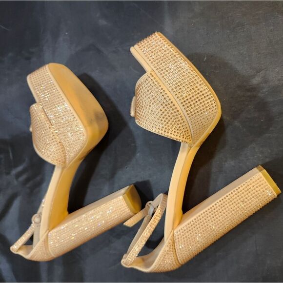 BRAND NEW OLIVIA JOHNSON BLOCK HEEL OPEN-TOE SANDAL - Picture 15 of 16